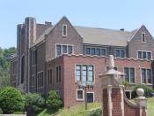 A photo of Founders Hall, the administrative building at UTC, with the old University of Chattanooga seal in the foreground. This photo was taken by me. For use in the University of Tennessee at Chattanooga and UT system articles.