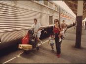 PASSENGERS OF THE LONE STAR (TRAIN ^15) WHICH TRAVELS BETWEEN CHICAGO AND HOUSTON, TEXAS. AMTRAK IS CHARGED WITH... - NARA - 556044