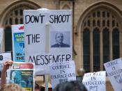 English: Demonstration in front of Sydney Town Hall in support of Julian Assange, 2010, December 10