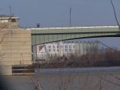 A Nabisco silo in Toledo, Ohio