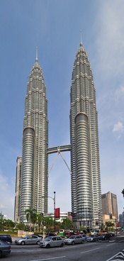 Deutsch: The Petronas Twin Towers in Kuala Lumper, Malaysia