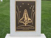 English: Space Shuttle Columbia memorial in Arlington National Cemetery