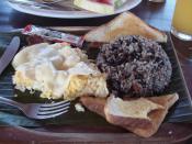 A Costa Rican breakfast with gallo pinto