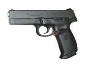 English: pistol Smith & Wesson Sigma SW9F Polski: Amerykański pistolet samopowtarzalny Smith & Wesson Sigma SW9F