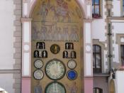 English: Astronomical clock at town hall in Olomouc (Czech Republic). Česky: Olomoucký orloj (v Olomouci). Français : Horloge astronomique au beffroi de l'hotel de ville d'Olomouc.