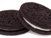 English: Two regular Oreo cookies. Please check my Wikimedia User Gallery for all of my public domain works.