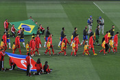Português do Brasil: Seleção brasileira estreia na Copa do Mundo de 2010 contra a Coreia do Norte.English: Brazilian national team debut in the 2010 World Cup against North Korea.