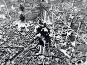 Vista aérea del bombardeo de la Estación del Norte (Valencia, 1937)