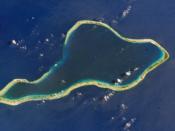 NASA astronaut image of Mururoa Atoll (Tuamotu Archipelago, French Polynesia) in the Pacific Ocean Русский: Космический снимок НАСА атолла Муруроа (Туамоту, Французская Полинезия) в Тихом океане