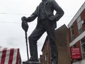 Statue of A E Housman - Bromsgrove High Street