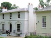 English: House in Hampstead occupied by poet John Keats and now a museum next the Heath branch Public Library on the right