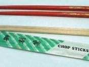 Japanese „hashi“ chopsticks and single use „waribashi“ chopsticks.
