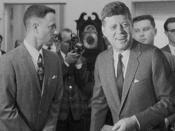 Gump with President John F. Kennedy. A variety of visual effects were used to incorporate Tom Hanks into archive footage with various historical figures and events.