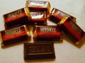 English: Miniature-sized Hershey's Special Dark chocolate candy bars