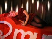 English: Pixie Lott making an appearance at Q-music radio station