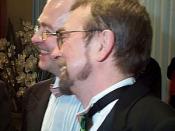 English: Michael Hendricks (right) and René Leboeuf, photo showing both their faces. Taken at their wedding (the first same-sex marriage in Quebec), 1 April 2004. Photo by Montrealais.