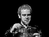 Deutsch: Elton John in der Musikhalle Hamburg, März 1972