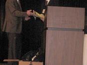 English: Eugene Fama receiving the inaugural Morgan Stanley-American Finance Association Award from Rick Green