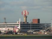 English: A radar tower at London Heathrow Airport