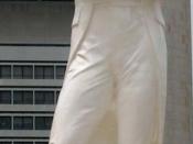 English: Crop of Stamford Raffles statue.jpg Sir Stamford Raffles was the first Westerner to discover Singapore in 1819, and subsequently became the first governor of the entrepot city. Today a statue of him is erected at the spot where he first landed Si