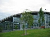 English: Robert Gordon University, Aberdeen, Faculty of Health & Social Care. Part of the Garthdee campus of Robert Gordon University. This is one of the newest buildings the Faculty of Health & Social Care along with a Sports Centre, Health Centre and nu