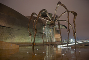The spider sculpture Maman by Louise Bourgeois :: Locality: Guggenheim Museum Bilbao Spain. Français : Sculpture Araignée Maman de Louise Bourgeois :: Localité : Musée Guggenheim à Bilbao Espagne