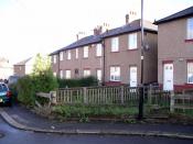 English: Photoe of a Stoke Aldermoor terrace. Stoke Aldermoor is a suburb of Coventry, England. I understand that this was where the TV series was filmed. The frontages of one of the houses was changed for the TV series and has now been changed back.