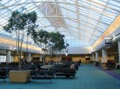 English: Concourse D at Portland International Airport