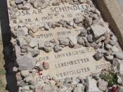 English: Close-up of grave of Oskar Schindler in the Mount Zion Franciscan Cemetery. In English, it reads, 