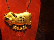 Golden Pig in Chinese Gold Jewelry