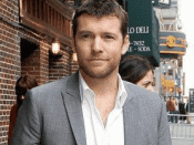 English: Sam Worthington on way to attend Late Show with David Letterman, outside the Ed Sullivan Theater, Manhattan, New York City.