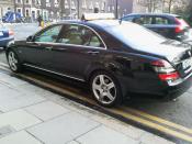 English: Mercedes-Benz taxi in Dublin