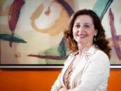 Español: Esperanza Lázaro es Directora General de la multinacional ev3