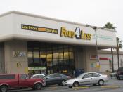 English: Food 4 Less grocery store in Hollywood, California