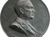 Medallion depicting George Eastman hanging in the entrance hall of Eastmaninstitutet.