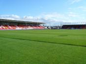 English: Photo of Shamrock Park showing the MET Steel Stand and the Chalet end stand.