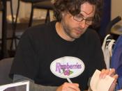 Photograph of author Michael Chabon at a book signing at WonderCon in 2006.