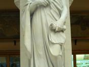 English: Statue of Euclid in the Oxford University Museum of Natural History.