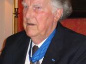 Edmund Hillary (1919-2008), New Zealand mountaineer and explorer (erroneously affixed rosette by President Kwaśniewski! {full distinction or rosette, miniature})