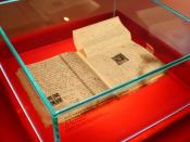 English: The Diary of a Young Girl by Anne Frank on display at the Anne Frank Zentrum in Berlin, Germany.