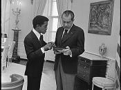Richard Nixon meeting with Sammy Davis, Jr.
