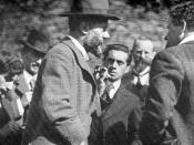 Max Weber 1917 at the Lauensteiner Tagung. In background: Ernst Toller