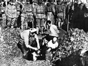 Chinese to be buried alive by Japanese soldiers during Nanking Massacre. In 2008, another photo which presents the same scene was discovered in Japan verifies its authenticityhttp://news.xinhuanet.com/world/2008-09/14/content_9989178.htm. 《日寇暴行实录》配图标题：南京寇