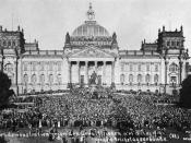 English: Mass demonstration in front of the Reichstag against the Treaty of Versailles (