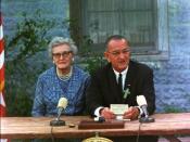 English: President Lyndon B. Johnson signing the Elementary and Secondary Education Act