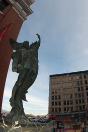 English: The Bronze Angel memorial to CPR workers killed in WWI. This is in Vancouver.