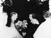 Hitler congratulates Riefenstahl in 1934