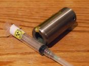 Radioactive syringe