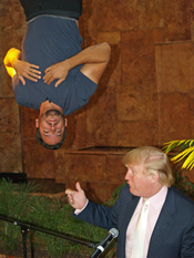 English: Donald Trump at a press conference with David Blaine announcing Blaine's latest feat, The Upside Down Man, in New York City at the Trump Tower.