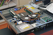 English: A picture of a Dell PowerEdge 850 web server. The image may be used so long as the author is cited. –Rodzilla 03:50, 29 December 2006 (UTC)